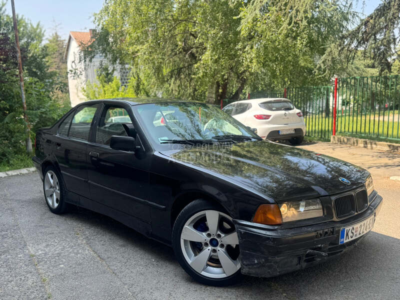 BMW 318 1.8i