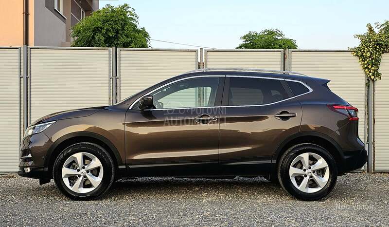 Nissan Qashqai 1.5  dCi Tekna