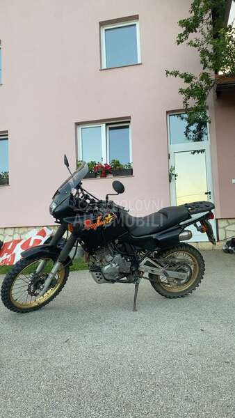 Honda dominator nx 500n