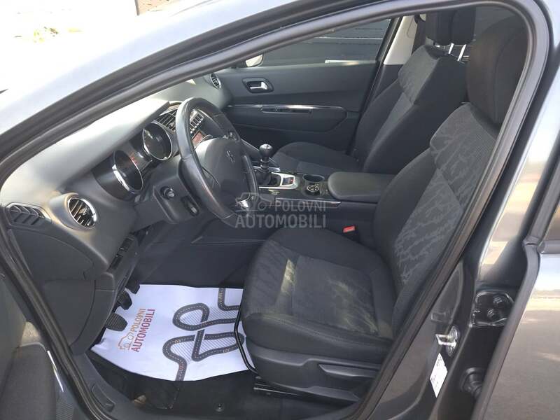 Peugeot 3008 1.6 hdi/pano/head-up