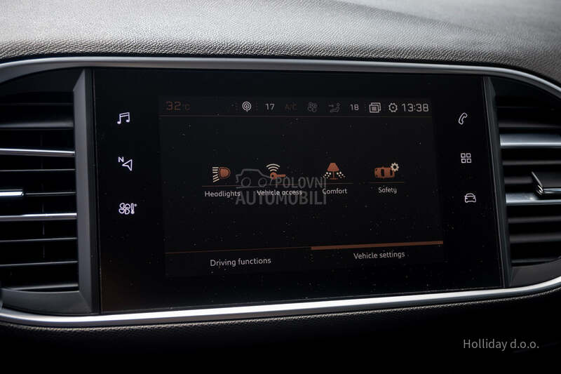 Peugeot 308 1.2PureTech Led Nav