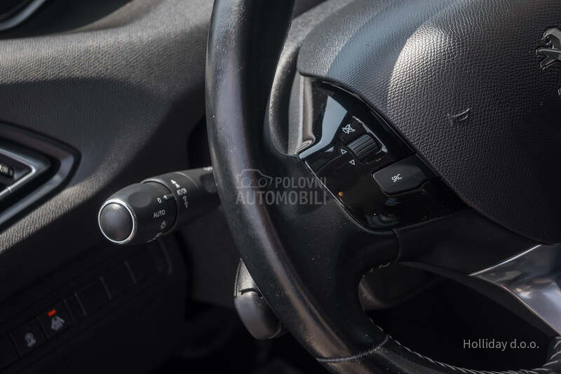 Peugeot 308 1.2PureTech Led Nav