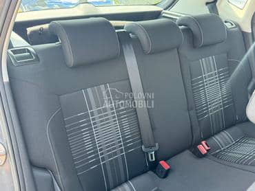 Zadnja sedišta za Volkswagen Polo od 2014. do 2017. god.