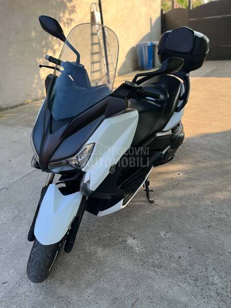 Yamaha xmax 400