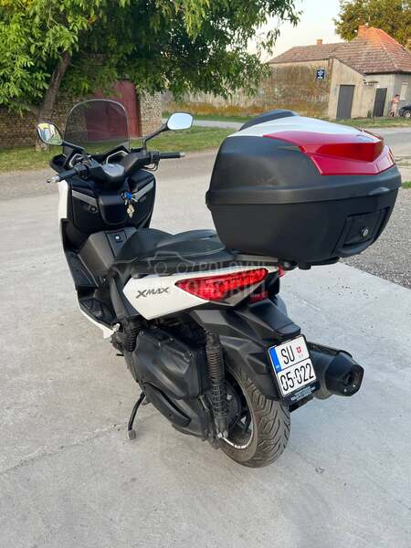Yamaha xmax 400