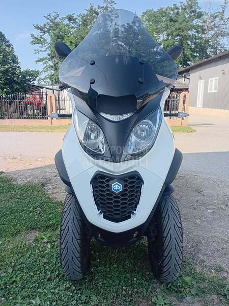 Piaggio MP3 350LT
