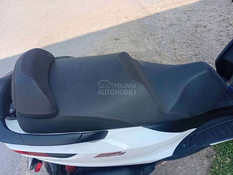 Piaggio MP3 350LT