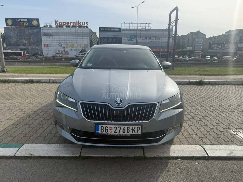 Škoda Superb 