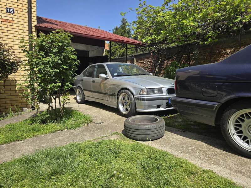 BMW 320 320i