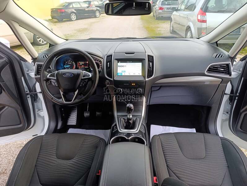 Ford S-Max 