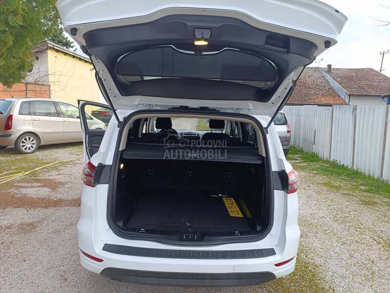 Ford S-Max 
