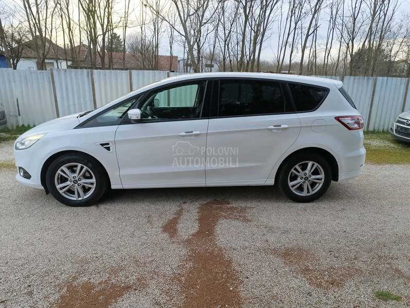 Ford S-Max 