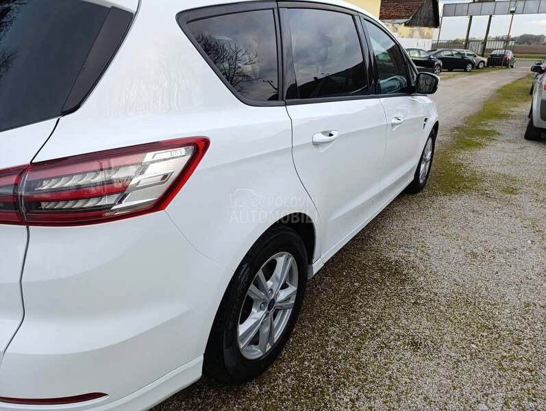 Ford S-Max 