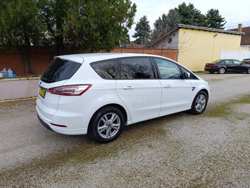 Ford S-Max 