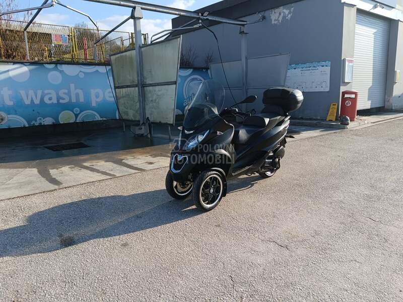 Piaggio mp3  b kategorija