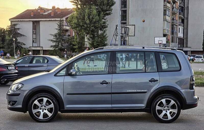 Volkswagen Touran 2.0 tdi/CROSS/BMM