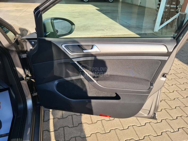 Volkswagen Golf 7 1.2 TSI BLUEMOTION