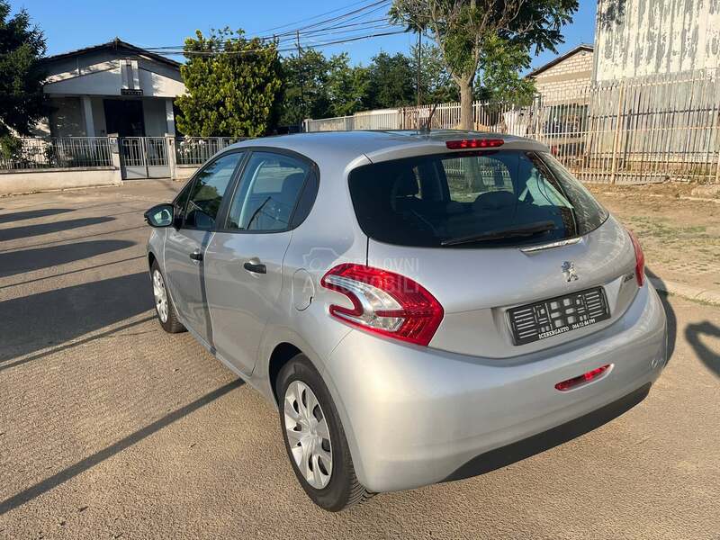 Peugeot 208 1.4 Hdi