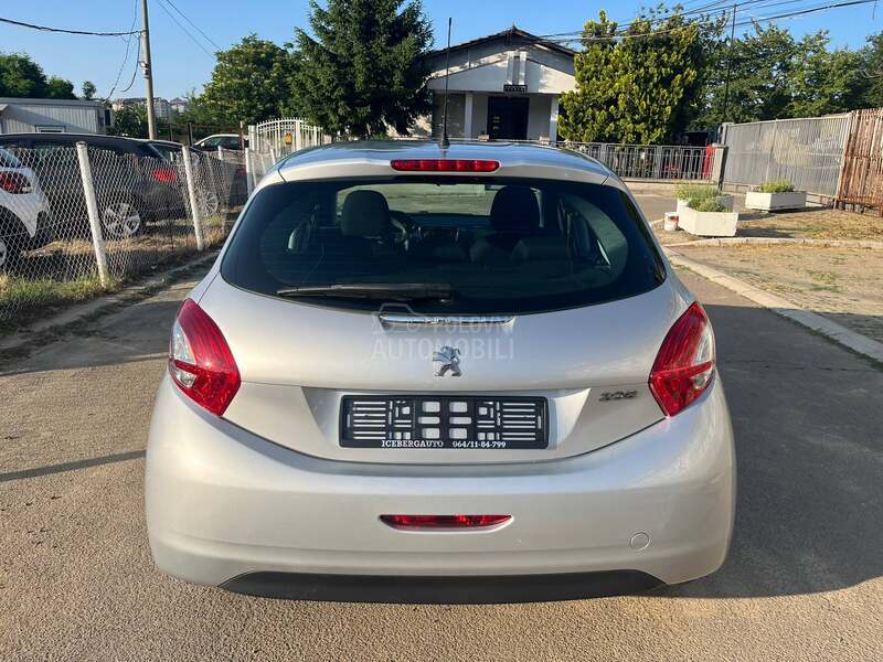 Peugeot 208 1.4 Hdi