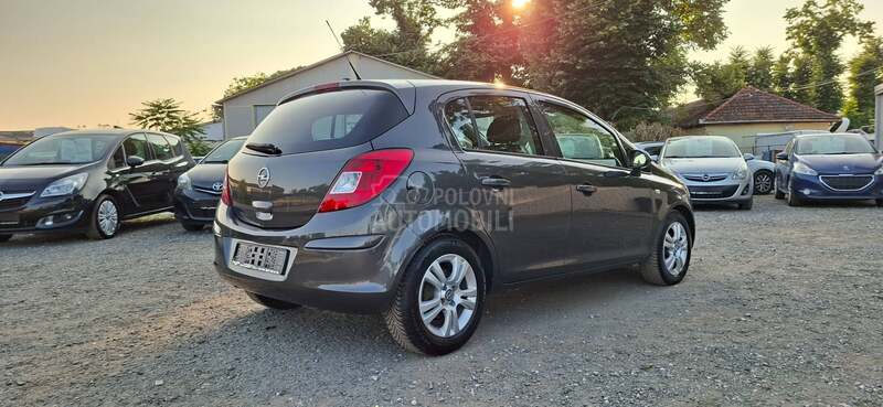 Opel Corsa D 1.3 Cdti COSMO S/S