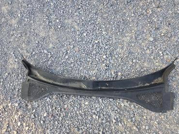 plastika ispod brisaca za Audi A3