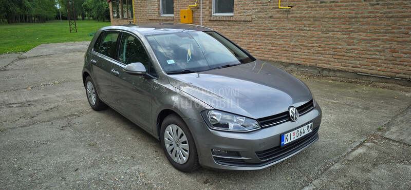 Volkswagen Golf 7 1.2 tsi