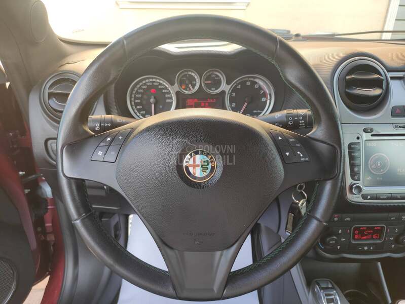 Alfa Romeo MiTo QUADRIFOGLIO VERDE