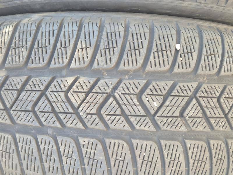 Pirelli 255/50 R19 Zimska