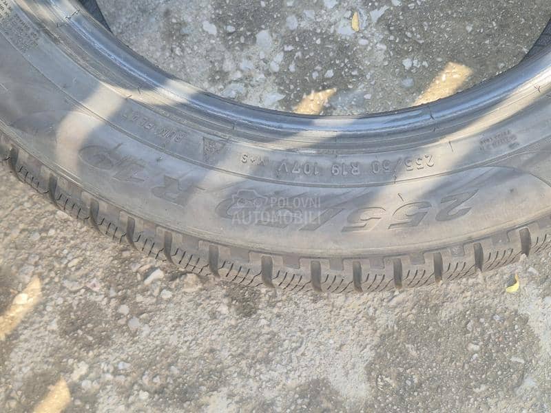 Pirelli 255/50 R19 Zimska