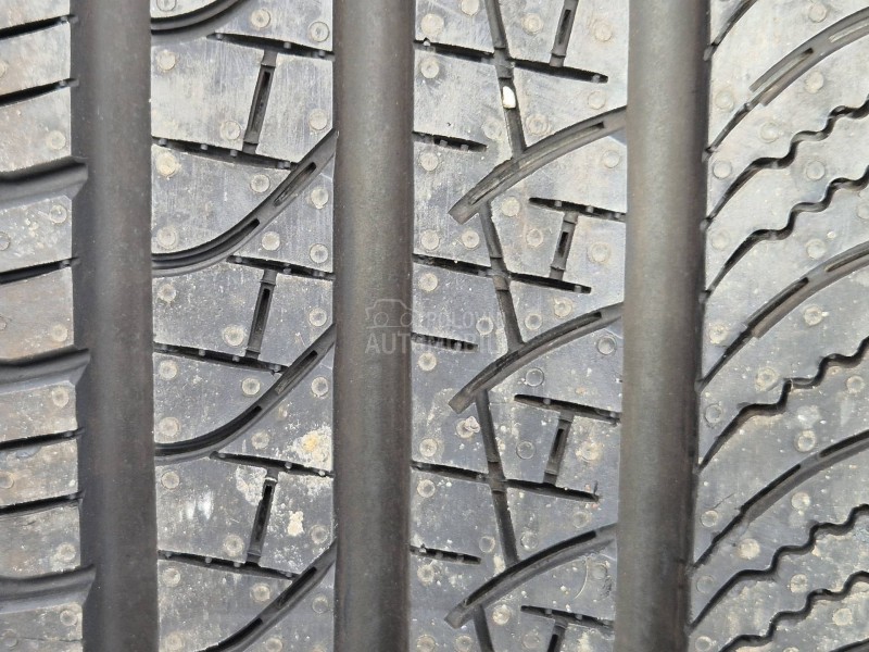 Pirelli 235/50 R20 Sve sezone
