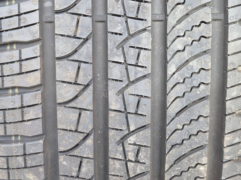 Pirelli 235/50 R20 Sve sezone
