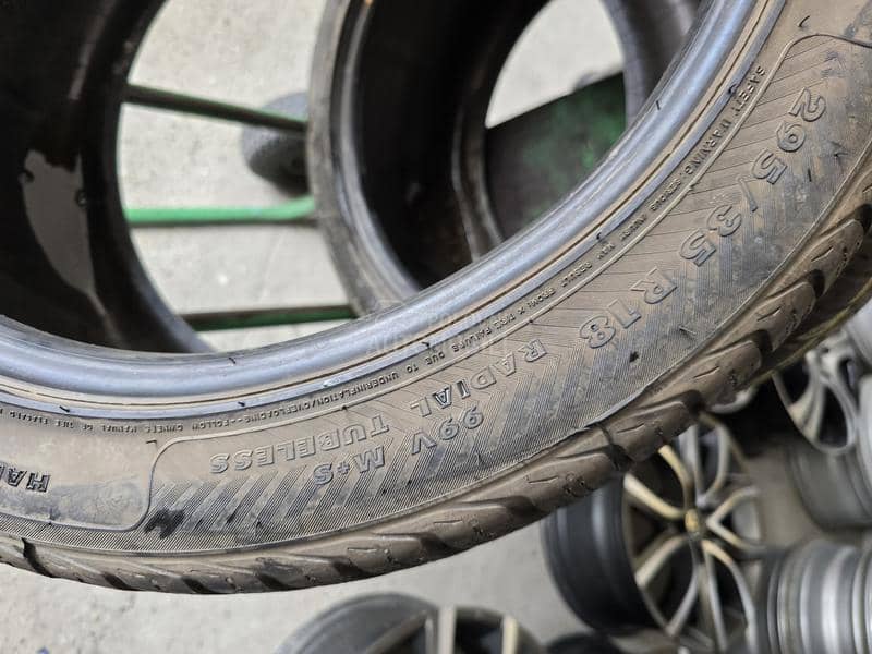 Nokian 295/35 R18 Zimska