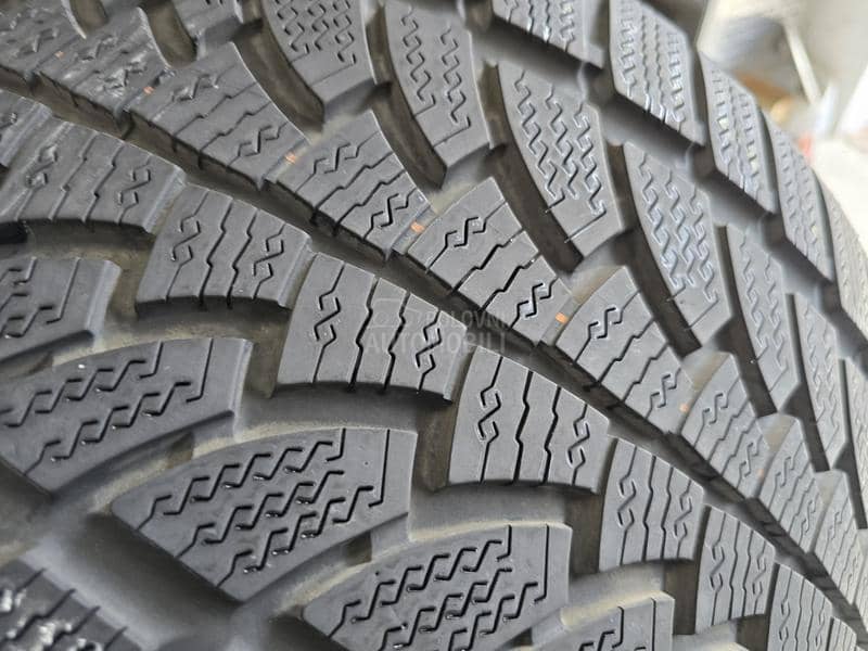 Nokian 295/35 R18 Zimska