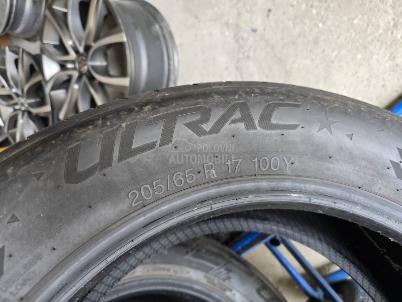 Vredestein 205/65 R17 Letnja