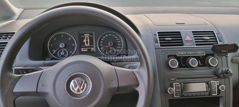 Volkswagen Touran 1.6