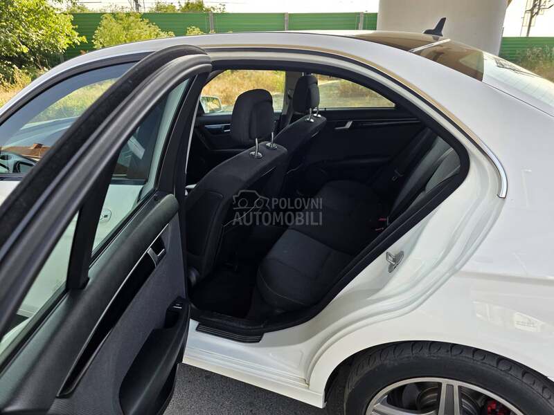 Mercedes Benz C 200 CDI ELEGANCE