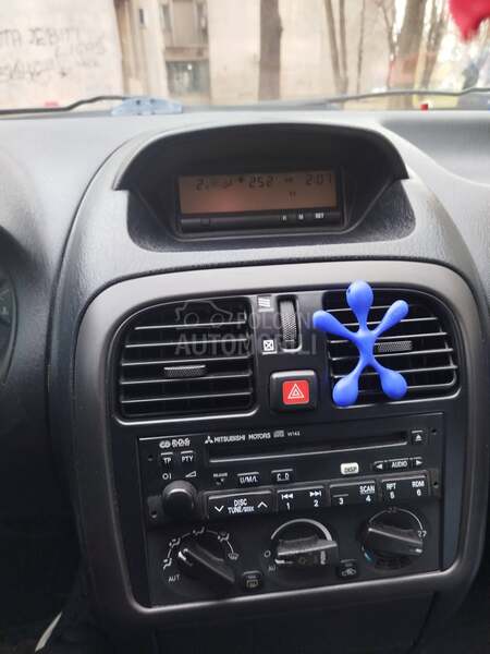 Mitsubishi Carisma 