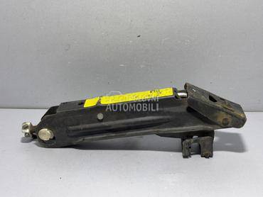 DIZALICA ZA AUTO za Volkswagen Caddy