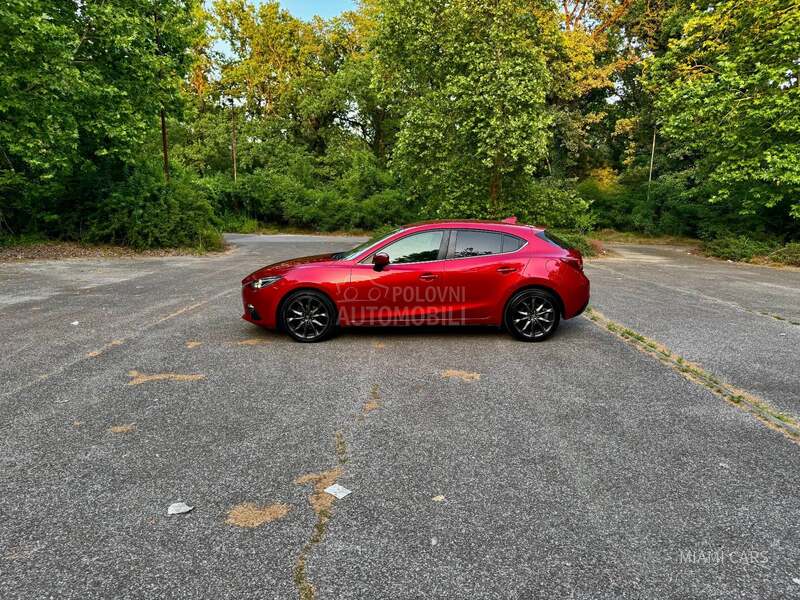Mazda 3 1.5 D /FUULL/