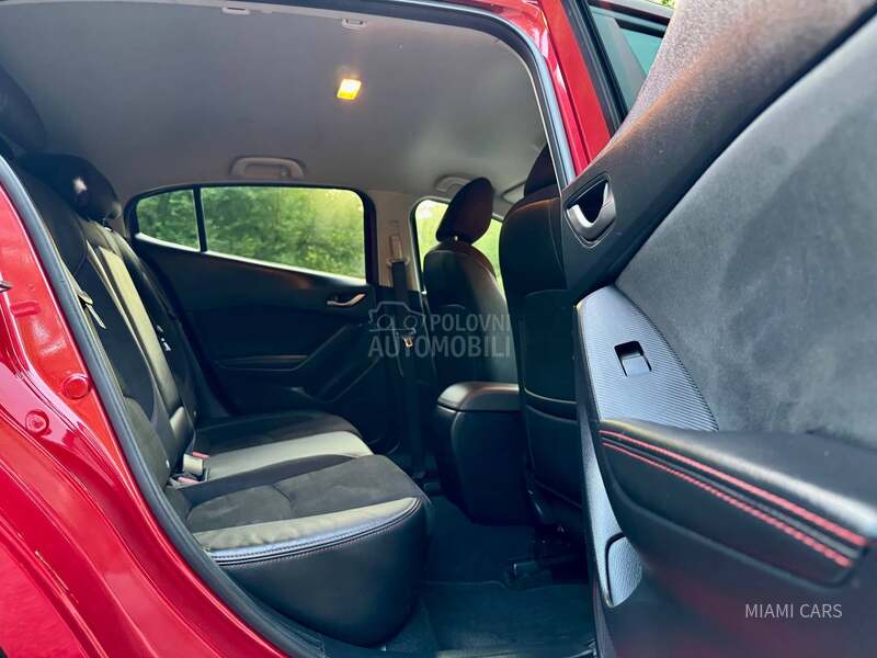 Mazda 3 1.5 D /FUULL/