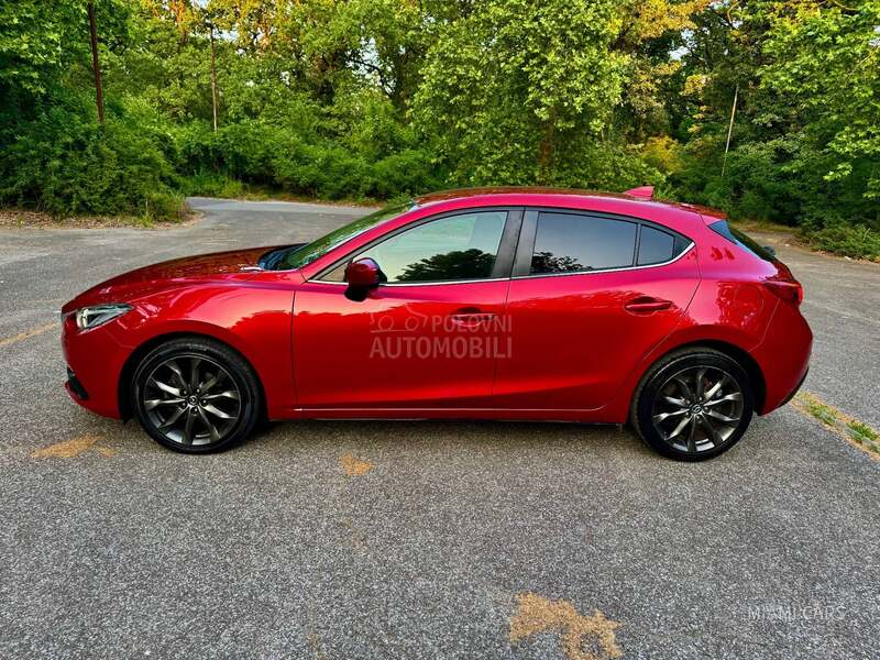 Mazda 3 1.5 D /FUULL/
