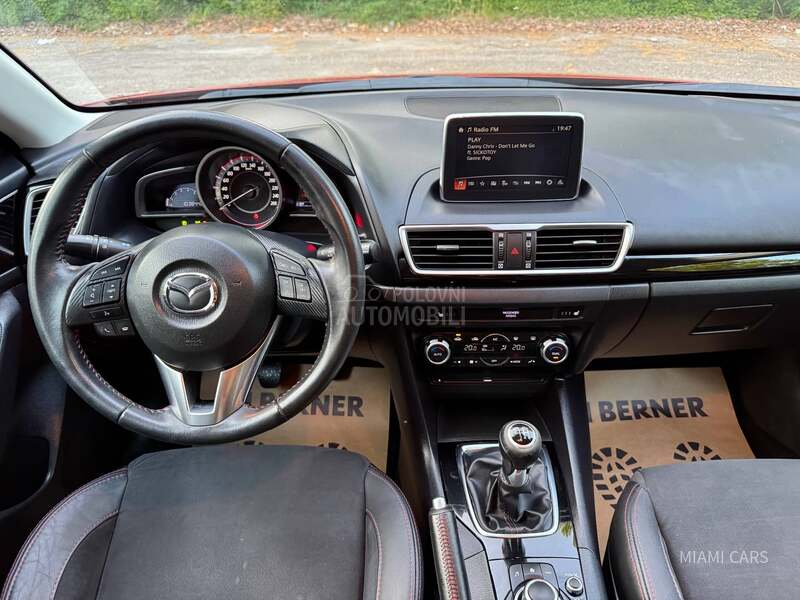 Mazda 3 1.5 D /FUULL/