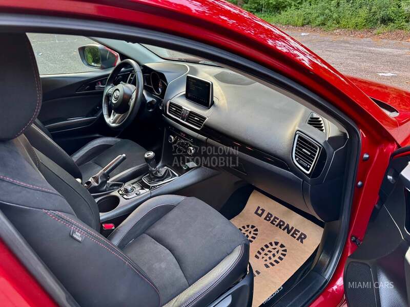 Mazda 3 1.5 D /FUULL/