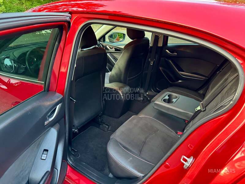 Mazda 3 1.5 D /FUULL/
