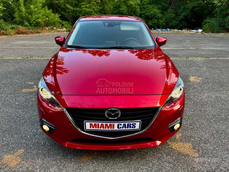 Mazda 3 1.5 D /FUULL/