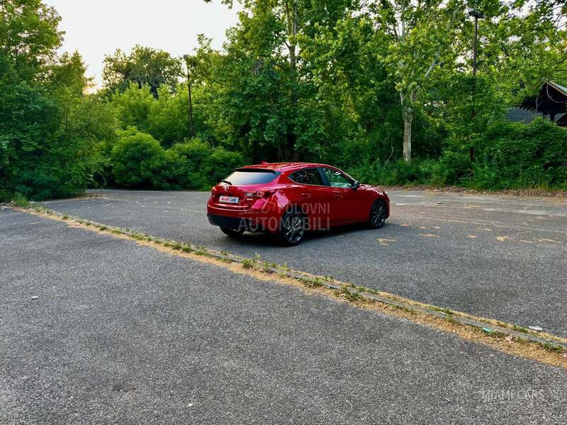 Mazda 3 1.5 D /FUULL/