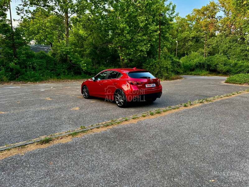 Mazda 3 1.5 D /FUULL/