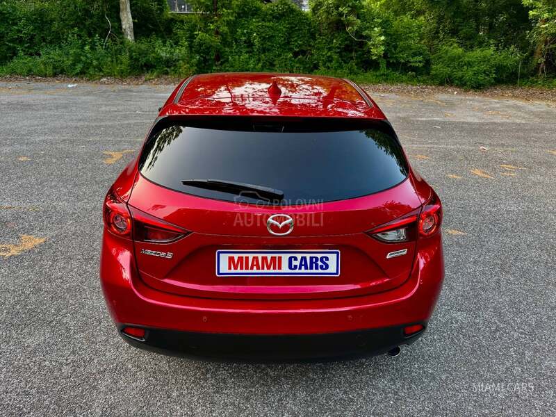 Mazda 3 1.5 D /FUULL/