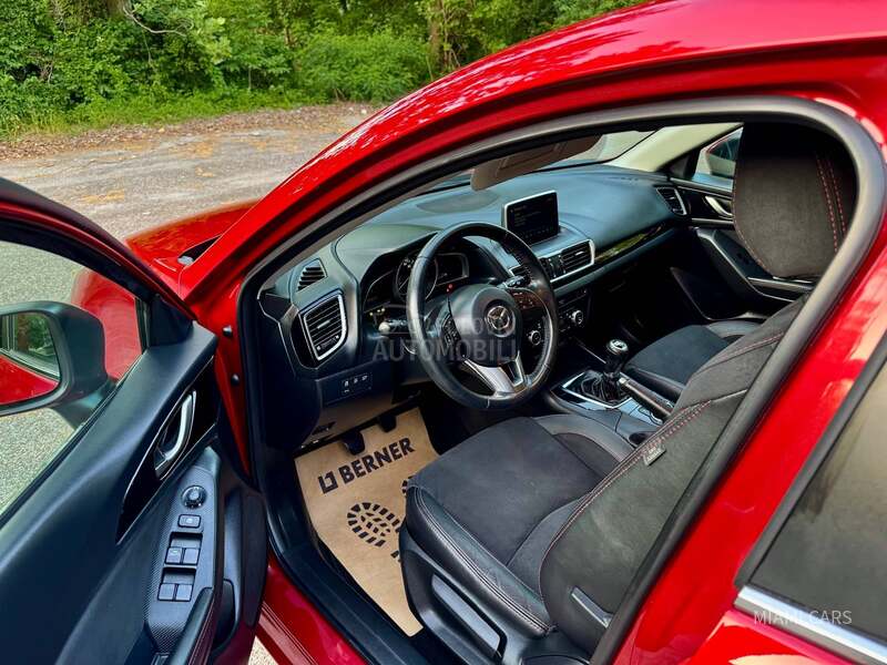 Mazda 3 1.5 D /FUULL/