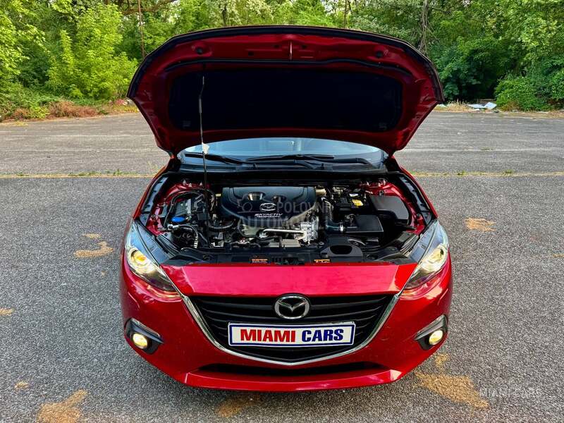 Mazda 3 1.5 D /FUULL/